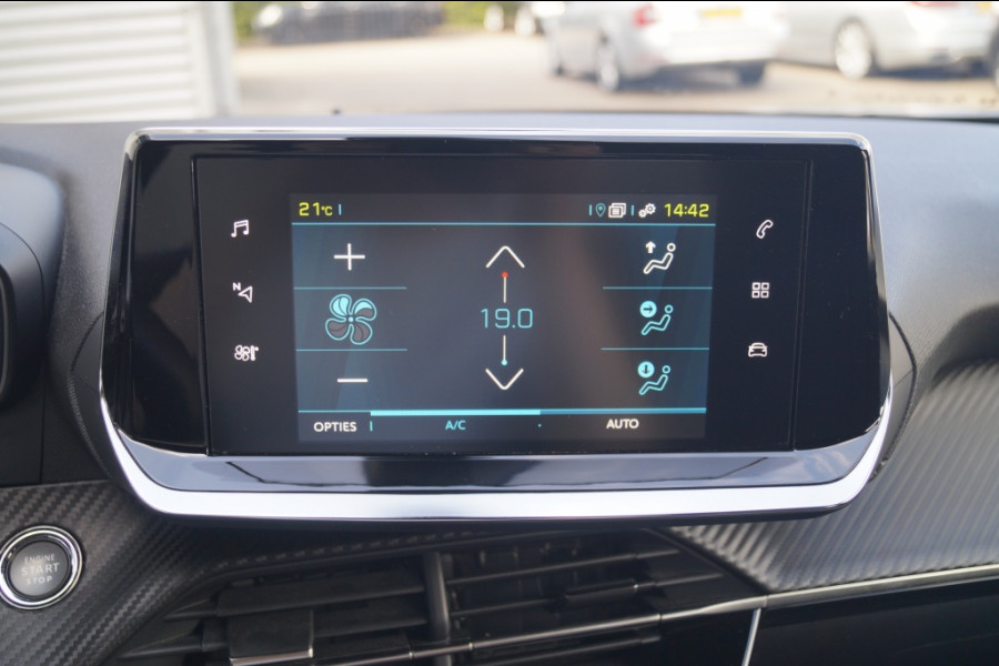 Peugeot e-2008 EV Allure 50 kWh -SOH97%-NAVI-ECC-PDC-
