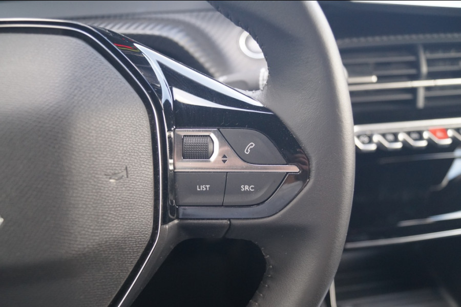 Peugeot e-2008 EV Allure 50 kWh -SOH97%-NAVI-ECC-PDC-