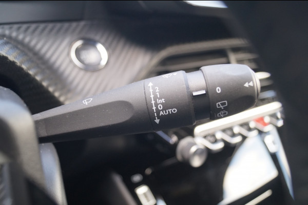 Peugeot e-2008 EV Allure 50 kWh -SOH97%-NAVI-ECC-PDC-