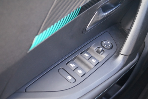 Peugeot e-2008 EV Allure 50 kWh -SOH97%-NAVI-ECC-PDC-