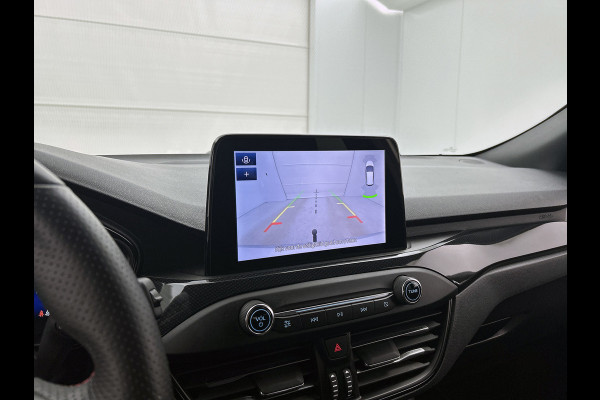Ford FOCUS Wagon 1.0 EcoBoost Hybrid ST Line X Business (TREKHAAK, B&O, STOEL-/STUURVERWARMING, TREKHAAK, ADAPTIVE CRUISE, CAMERA)