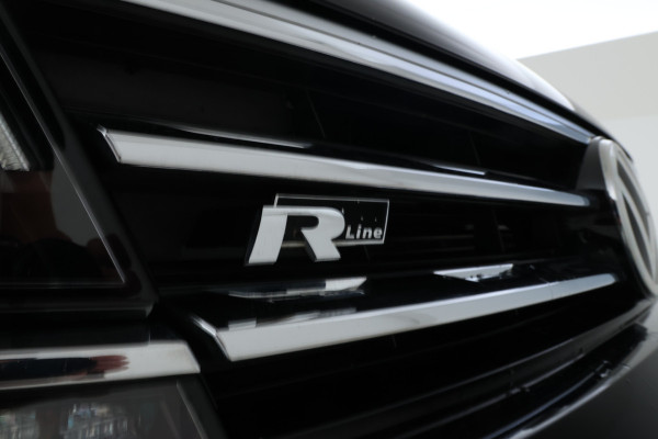 Volkswagen Tiguan 2.0 TSI 4Motion Highline Business R Automaat, Panorama, R-Line!