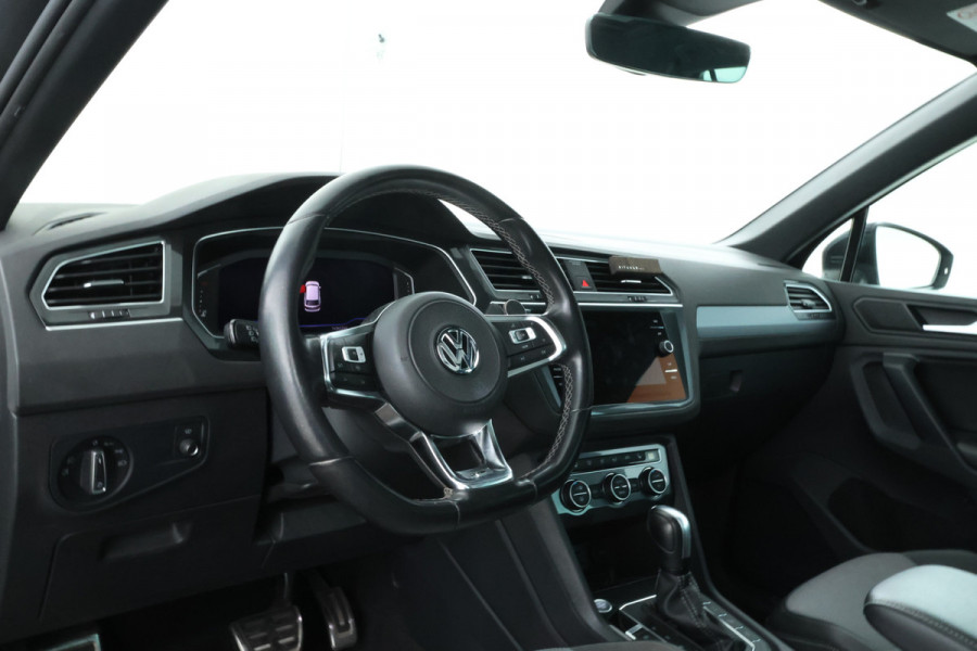 Volkswagen Tiguan 2.0 TSI 4Motion Highline Business R Automaat, Panorama, R-Line!
