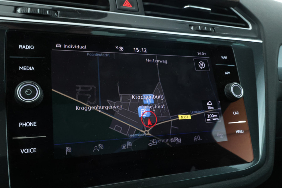 Volkswagen Tiguan 2.0 TSI 4Motion Highline Business R Automaat, Panorama, R-Line!