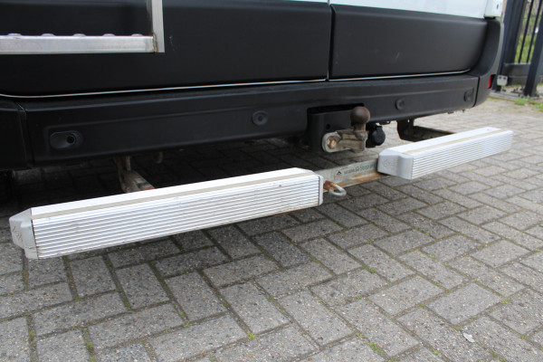 Renault Master T35 2.3 dCi 135PK Euro6 L2H2 -- Klaar voor het werk! -- ✓ imperiaal ✓ camera ✓ trekhaak ✓ omvormer ✓ airco