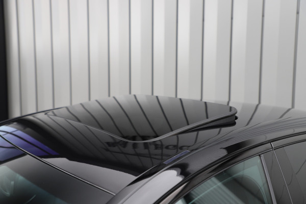 Mercedes-Benz C-Klasse 300e AMG 4-Matic | 320PK | Schuifdak | Sfeerverlichting | Leder | Facelift | Carplay | Standkachel | Camera | 2020.