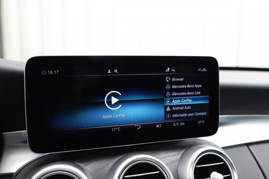 Mercedes-Benz C-Klasse 300e AMG 4-Matic | 320PK | Schuifdak | Sfeerverlichting | Leder | Facelift | Carplay | Standkachel | Camera | 2020.