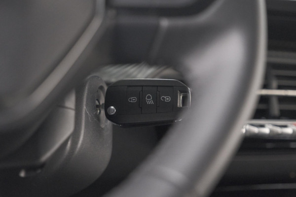 Peugeot 208 PureTech 100 Allure | 360 Camera | Vison Pack | Dodehoekdetectie | Apple Carplay