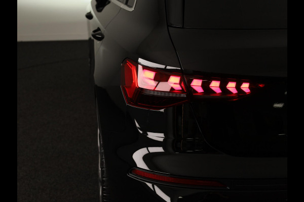 Audi A3 Sportback 30 TFSI Advanced edition 115pk S-tronic | Navigatie via App |  19 inch Lichtmetalen velgen | Stoelverwarming | Parkeersensoren voor en achter