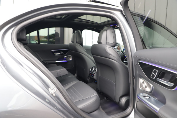 Mercedes-Benz C-Klasse 300e AMG | 313PK | Head-up | Keyless | Burmester | Distronic+ | Sfeerverl. | Stoelkoeling | Stuurwielverw. | Memory | 2025.