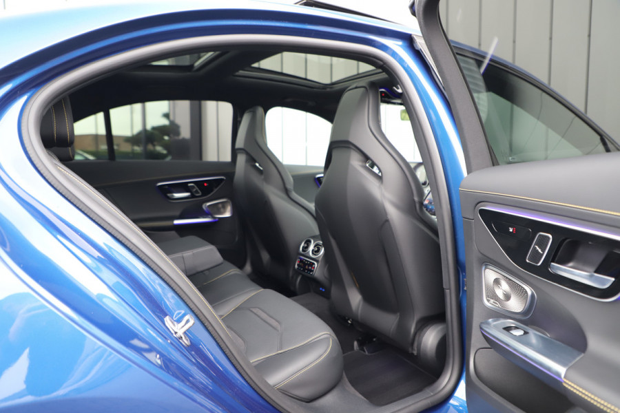 MEER FOTOS VOLGEN! Mercedes-Benz C-klasse AMG 63 S E Performance | 680PK | Head-up | Carbon int+ext | Schaalstoelen | Burmester | AMG Drivers-package | Keyless |
