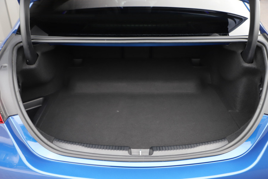 MEER FOTOS VOLGEN! Mercedes-Benz C-klasse AMG 63 S E Performance | 680PK | Head-up | Carbon int+ext | Schaalstoelen | Burmester | AMG Drivers-package | Keyless |