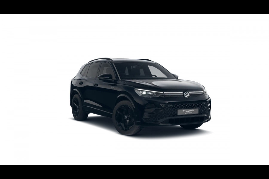 Volkswagen Tiguan 1.5 eHybrid plug in R-LINE SPORT LEDER/HEAD-UP/TREKHAAK auto komt binnen!