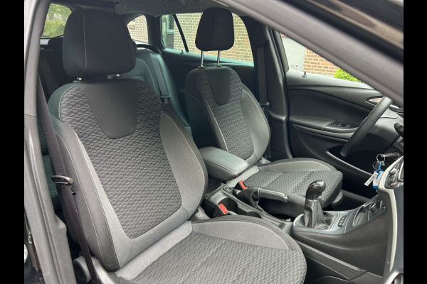 Opel Astra Sports Tourer 1.2 130pk Bns Ed. Navi, Camera, Carplay, 1e Eigenaar