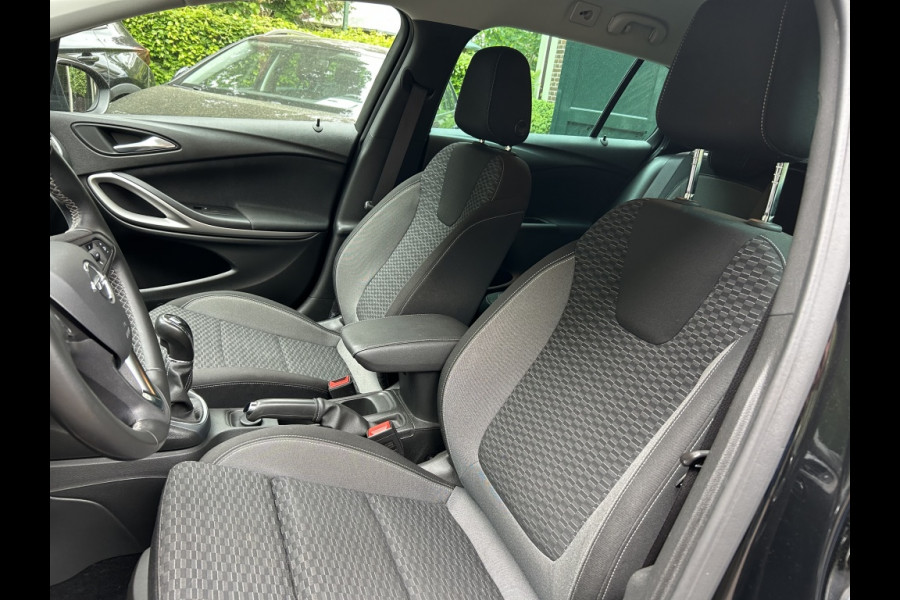 Opel Astra Sports Tourer 1.2 130pk Bns Ed. Navi, Camera, Carplay, 1e Eigenaar