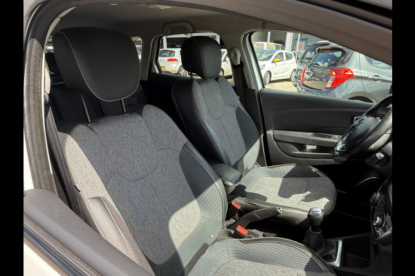 Renault Captur 0.9 TCe Intens| Carplay| Keyless| Camera| LMV 17"|