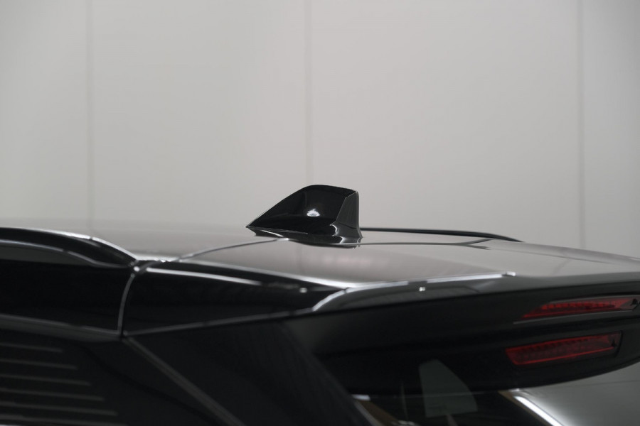 Peugeot e-2008 EV GT 50 kWh | 11 KW Laadfunctie | 360 Camera | Dodehoekdetectie | Apple Carplay