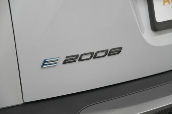 Peugeot e-2008 EV GT 50 kWh | 11 KW Laadfunctie | 360 Camera | Dodehoekdetectie | Apple Carplay