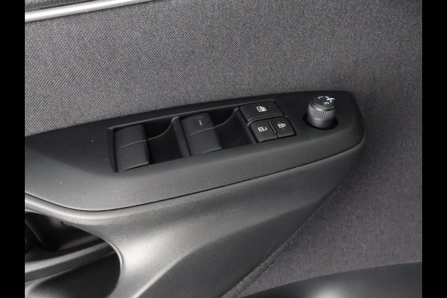 Toyota Yaris 1.5 HYBRID BLACKSTYLE AUTOMAAT GARANTIE 3-2035 ! CARPLAY NAVI. CAMERA.ADAPTIVE CRUISE.