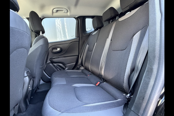 Jeep Renegade 1.5T e-Hybrid Limited | Winter pack | Visibillity pack | Style pack | Navigatie | Carplay/Android | LED | Camera | Stoelverwarmi
