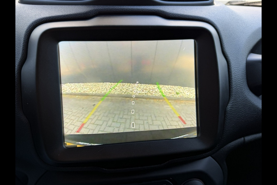 Jeep Renegade 1.5T e-Hybrid Limited | Winter pack | Visibillity pack | Style pack | Navigatie | Carplay/Android | LED | Camera | Stoelverwarmi