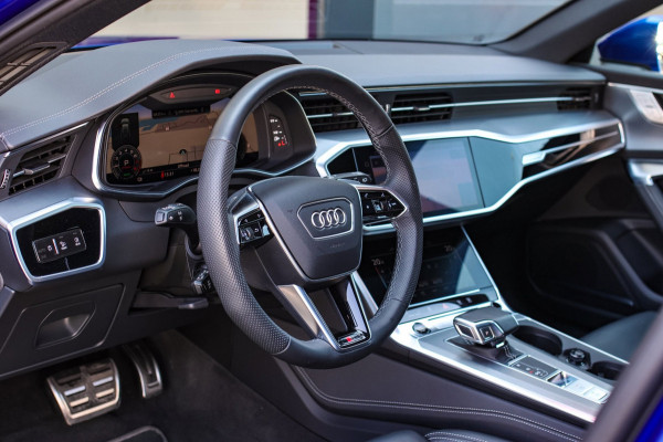 Audi A6 Avant 55 TFSI e Quattro S-Line *Pano*RS-Stoelen*B&O*Trekhaak*Camera*