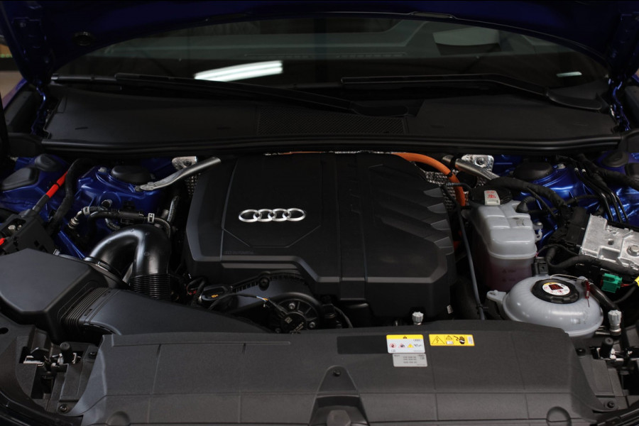 Audi A6 Avant 55 TFSI e Quattro S-Line *Pano*RS-Stoelen*B&O*Trekhaak*Camera*