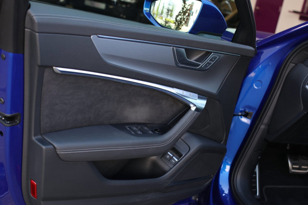 Audi A6 Avant 55 TFSI e Quattro S-Line *Pano*RS-Stoelen*B&O*Trekhaak*Camera*