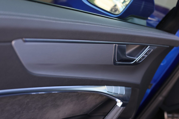 Audi A6 Avant 55 TFSI e Quattro S-Line *Pano*RS-Stoelen*B&O*Trekhaak*Camera*