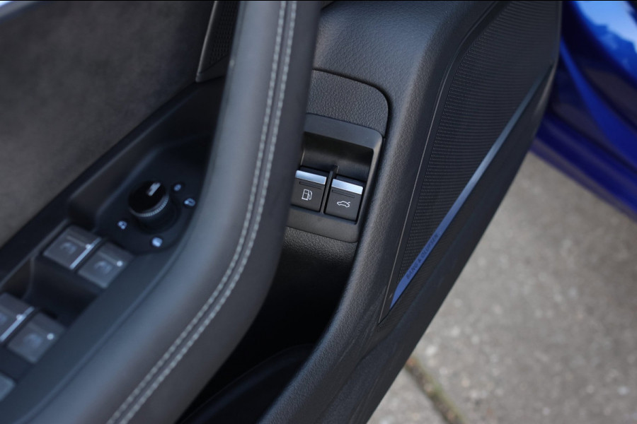 Audi A6 Avant 55 TFSI e Quattro S-Line *Pano*RS-Stoelen*B&O*Trekhaak*Camera*