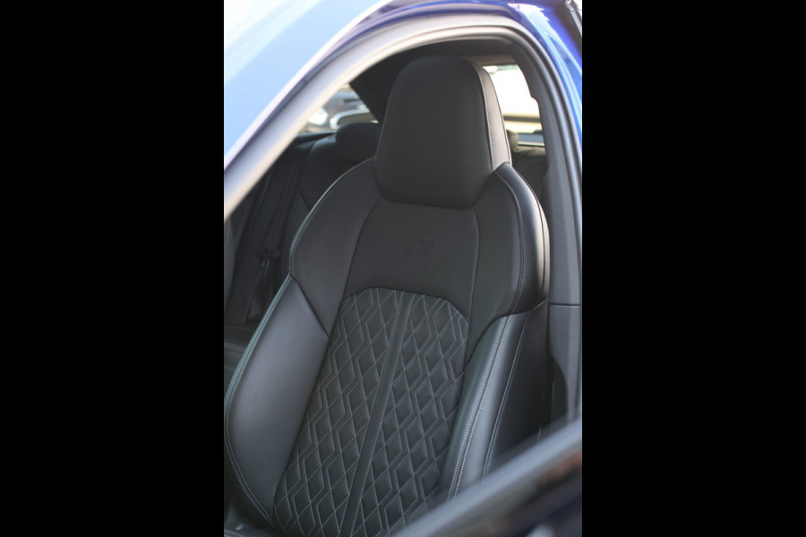 Audi A6 Avant 55 TFSI e Quattro S-Line *Pano*RS-Stoelen*B&O*Trekhaak*Camera*