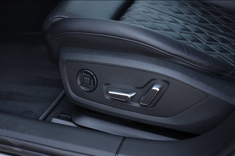 Audi A6 Avant 55 TFSI e Quattro S-Line *Pano*RS-Stoelen*B&O*Trekhaak*Camera*