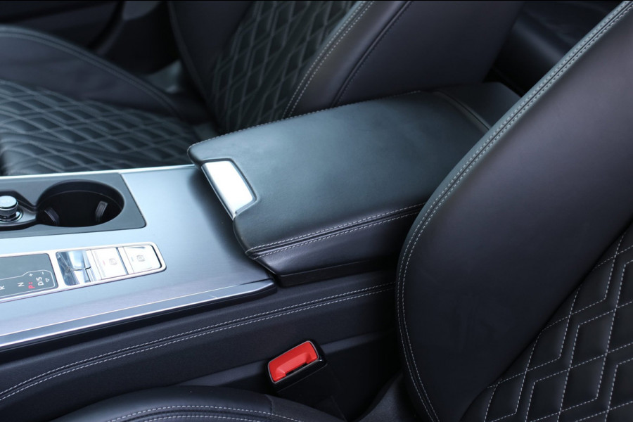 Audi A6 Avant 55 TFSI e Quattro S-Line *Pano*RS-Stoelen*B&O*Trekhaak*Camera*