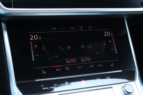 Audi A6 Avant 55 TFSI e Quattro S-Line *Pano*RS-Stoelen*B&O*Trekhaak*Camera*
