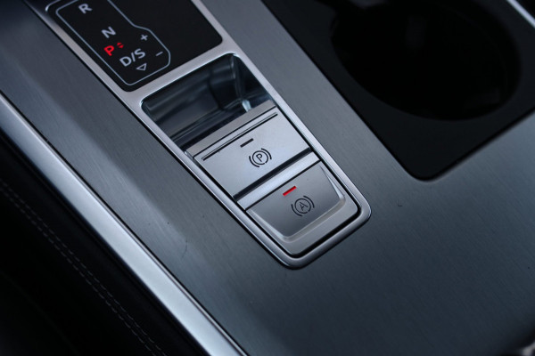 Audi A6 Avant 55 TFSI e Quattro S-Line *Pano*RS-Stoelen*B&O*Trekhaak*Camera*