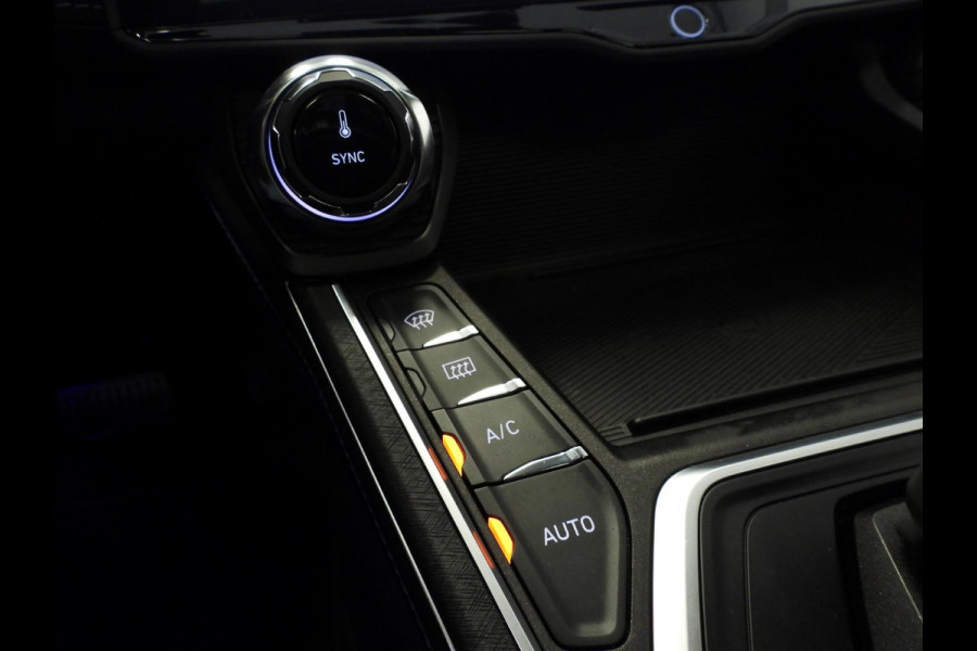 Lynk & Co 01 1.5 PHEV BlackLine STUURVERW/SCHUIFDAK/LED/20"LMV!