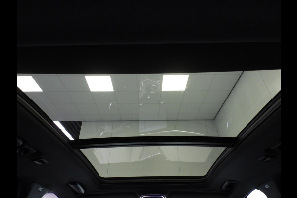 Lynk & Co 01 1.5 PHEV BlackLine STUURVERW/SCHUIFDAK/LED/20"LMV!