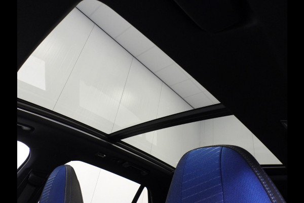 Lynk & Co 01 1.5 PHEV BlackLine STUURVERW/SCHUIFDAK/LED/20"LMV!