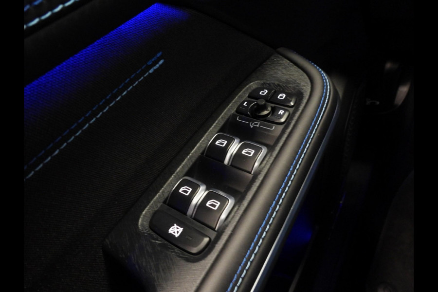 Lynk & Co 01 1.5 PHEV BlackLine STUURVERW/SCHUIFDAK/LED/20"LMV!