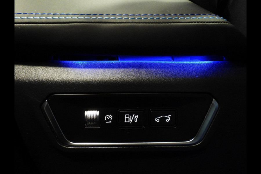 Lynk & Co 01 1.5 PHEV BlackLine STUURVERW/SCHUIFDAK/LED/20"LMV!