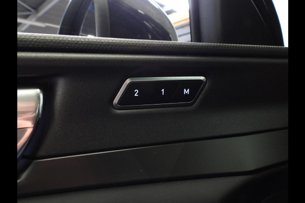 Lynk & Co 01 1.5 PHEV BlackLine STUURVERW/SCHUIFDAK/LED/20"LMV!
