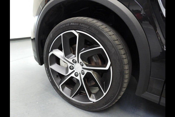 Lynk & Co 01 1.5 PHEV BlackLine STUURVERW/SCHUIFDAK/LED/20"LMV!
