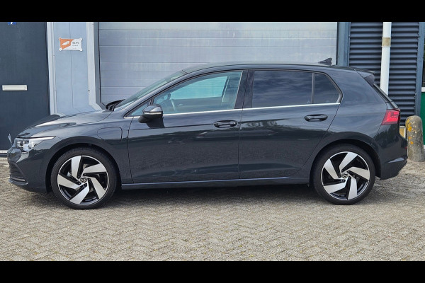 Volkswagen Golf 1.4 eHybrid Keyless Memory Matrix IQ Massage Virtual Camera Blindspot