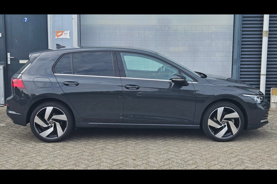 Volkswagen Golf 1.4 eHybrid Keyless Memory Matrix IQ Massage Virtual Camera Blindspot