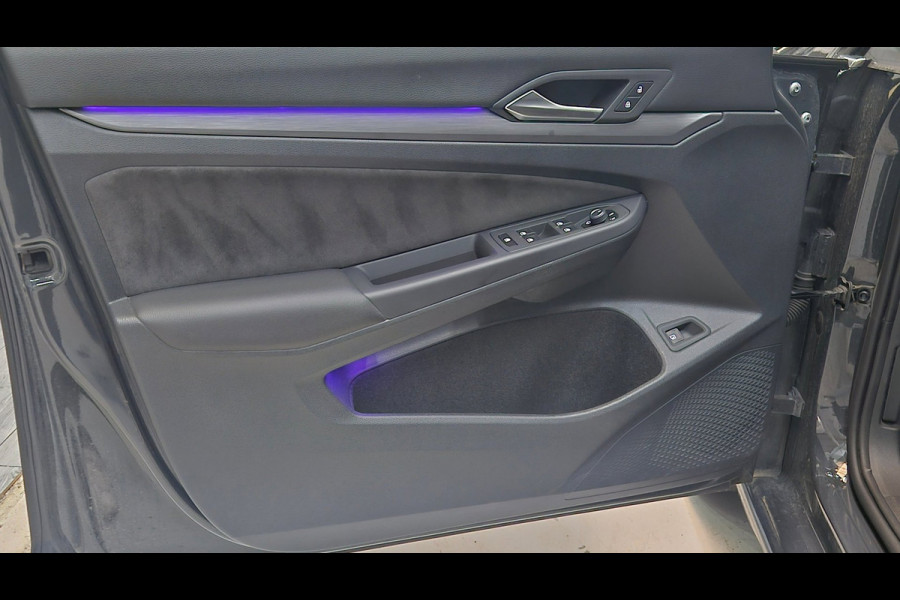 Volkswagen Golf 1.4 eHybrid Keyless Memory Matrix IQ Massage Virtual Camera Blindspot