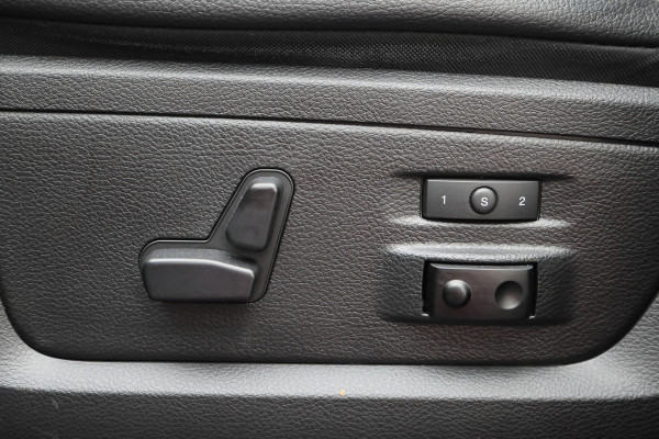 Dodge Ram 1500 5.7 V8 4x4 Crew Cab 5'7 Laramie Schuif-/kanteldak, Leer, Stoelventilatie, Alpine Sound, Apple Carplay, Trekhaak, 20"