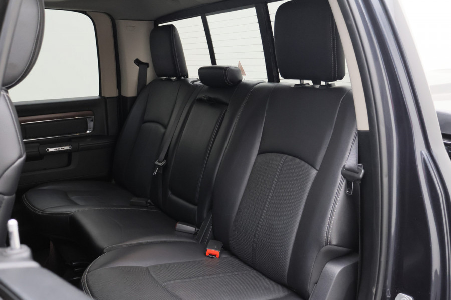 Dodge Ram 1500 5.7 V8 4x4 Crew Cab 5'7 Laramie Schuif-/kanteldak, Leer, Stoelventilatie, Alpine Sound, Apple Carplay, Trekhaak, 20"