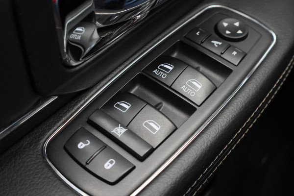 Dodge Ram 1500 5.7 V8 4x4 Crew Cab 5'7 Laramie Schuif-/kanteldak, Leer, Stoelventilatie, Alpine Sound, Apple Carplay, Trekhaak, 20"