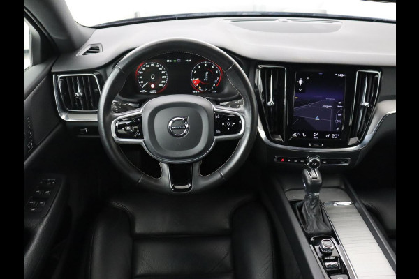 Volvo V60 2.0 T4 Inscription | Leder | Stoelverwarming | Adaptive cruise | Carplay | Camera | Navigatie | Full LED | Side Assist | Climate control | Parkeerhulp | Bluetooth | Origineel NL