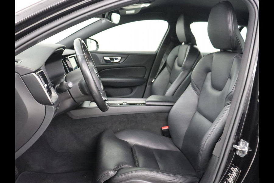 Volvo V60 2.0 T4 Inscription | Leder | Stoelverwarming | Adaptive cruise | Carplay | Camera | Navigatie | Full LED | Side Assist | Climate control | Parkeerhulp | Bluetooth | Origineel NL